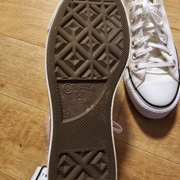 Converse Chuck Taylor All Star Lift white platform US 7.5 - Picture 2 of 3